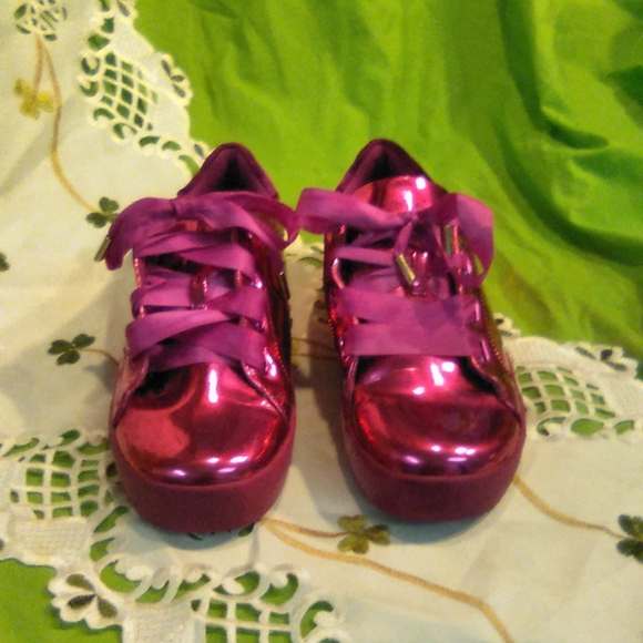 Fuchsia call it spring flats size 8 - Picture 1 of 6
